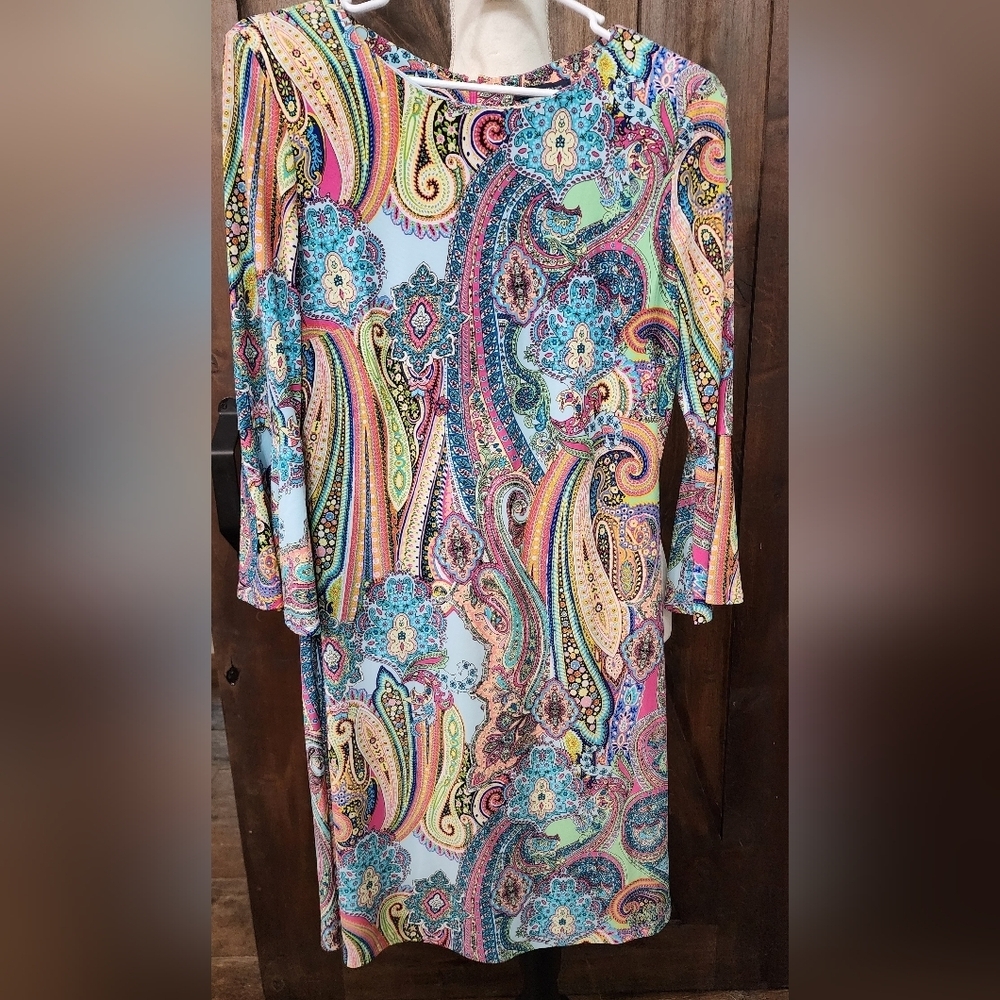 Preowned Tommy Hilfiger, size 4 woman's paisley dress